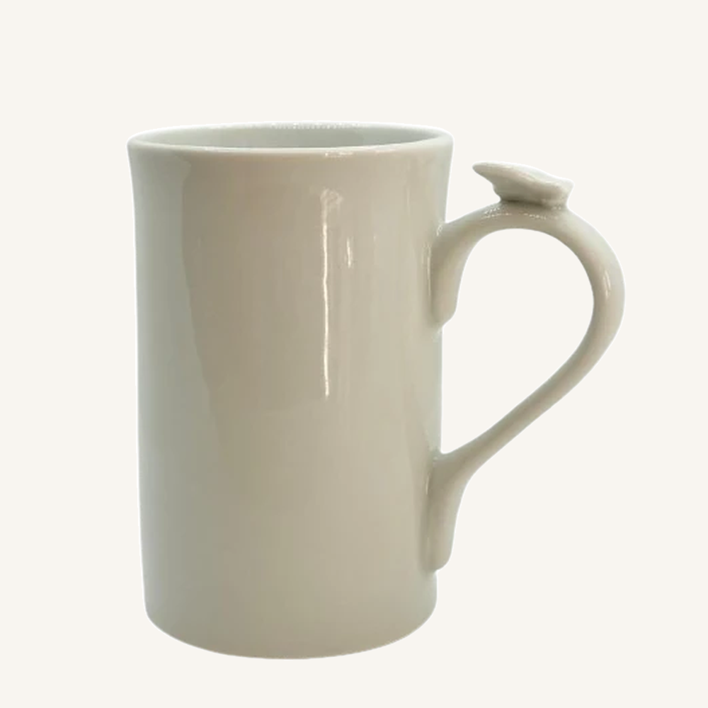 caneca-aplique-borboleta-p5460-foto-01-fundo-f8f5f0