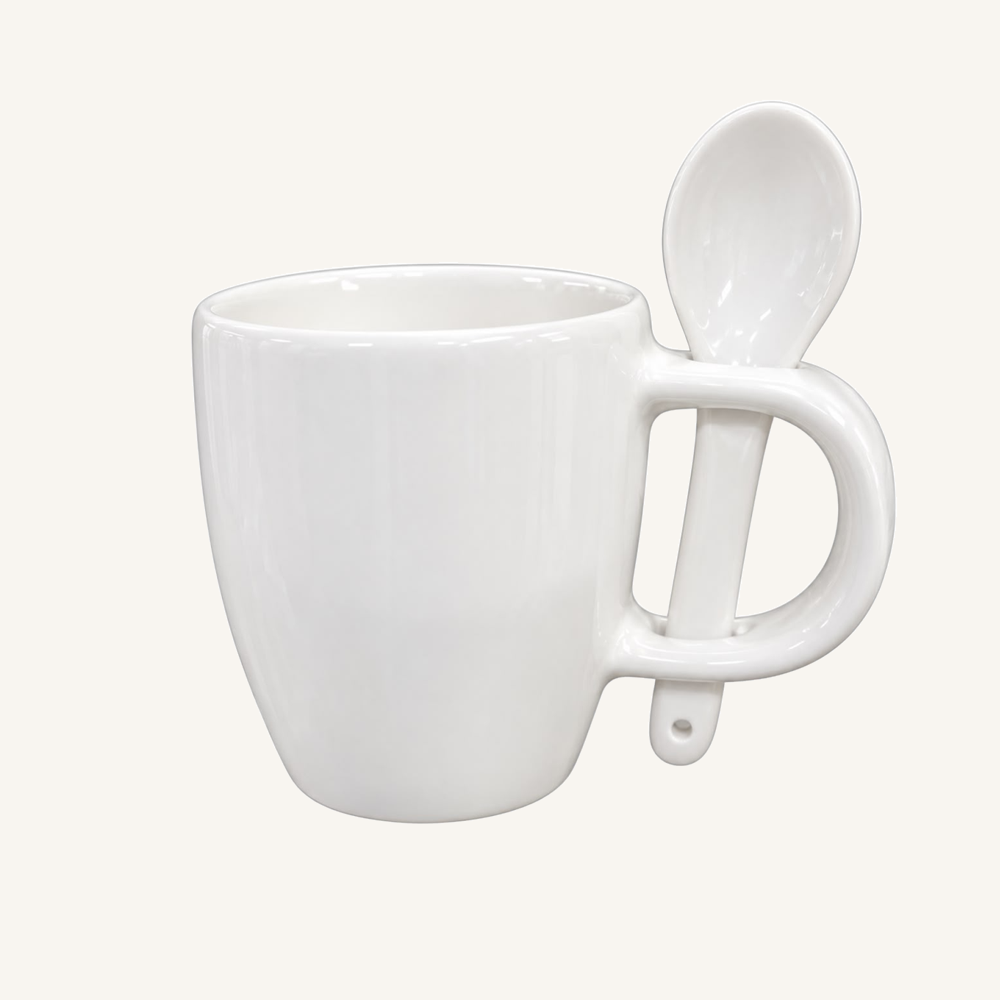 caneca-com-colher-p11576-foto-01-fundo-f8f5f0